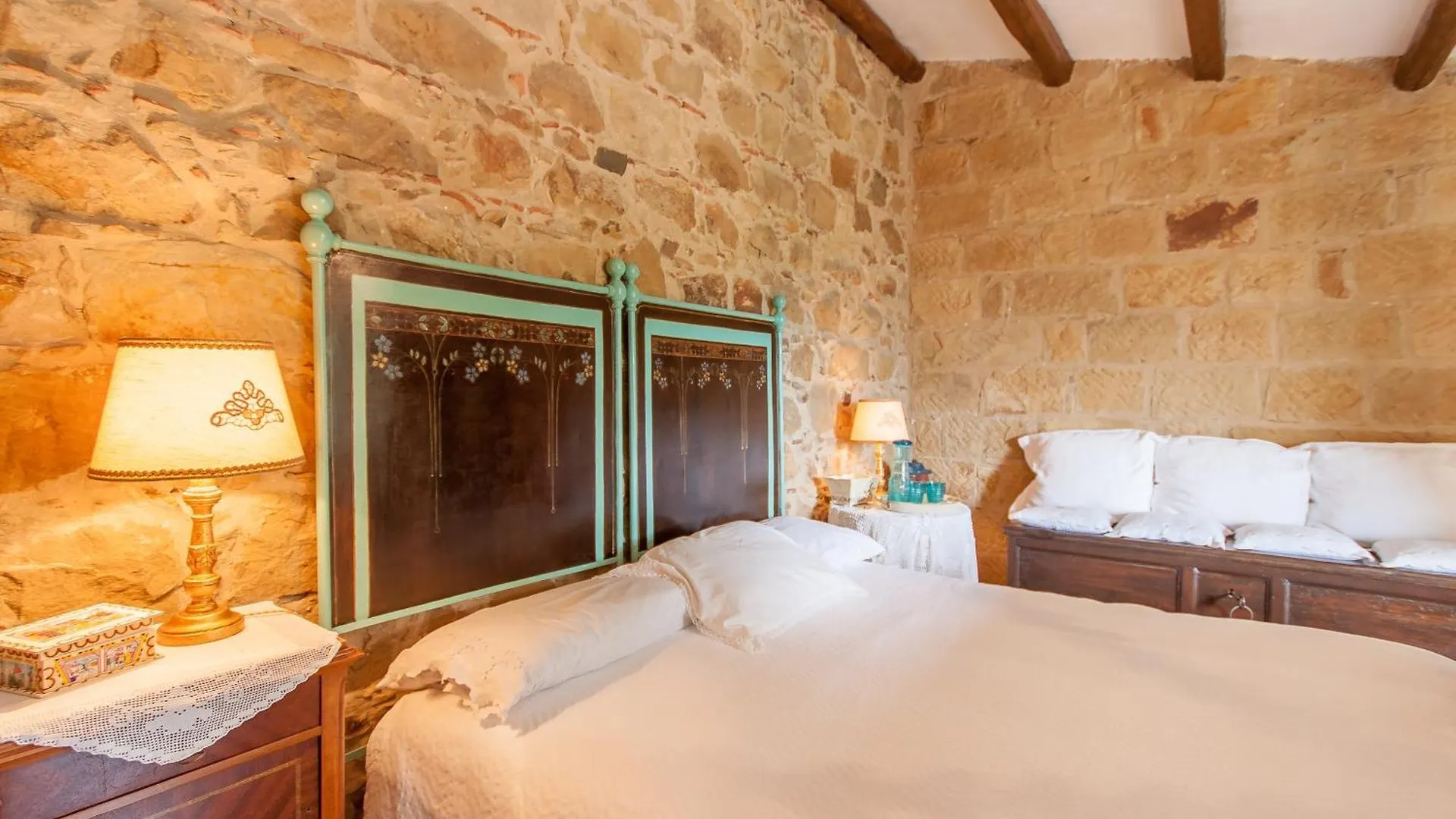 Villa Olmo With Private Pool - Happy Rentals Castel di Lucio Italy