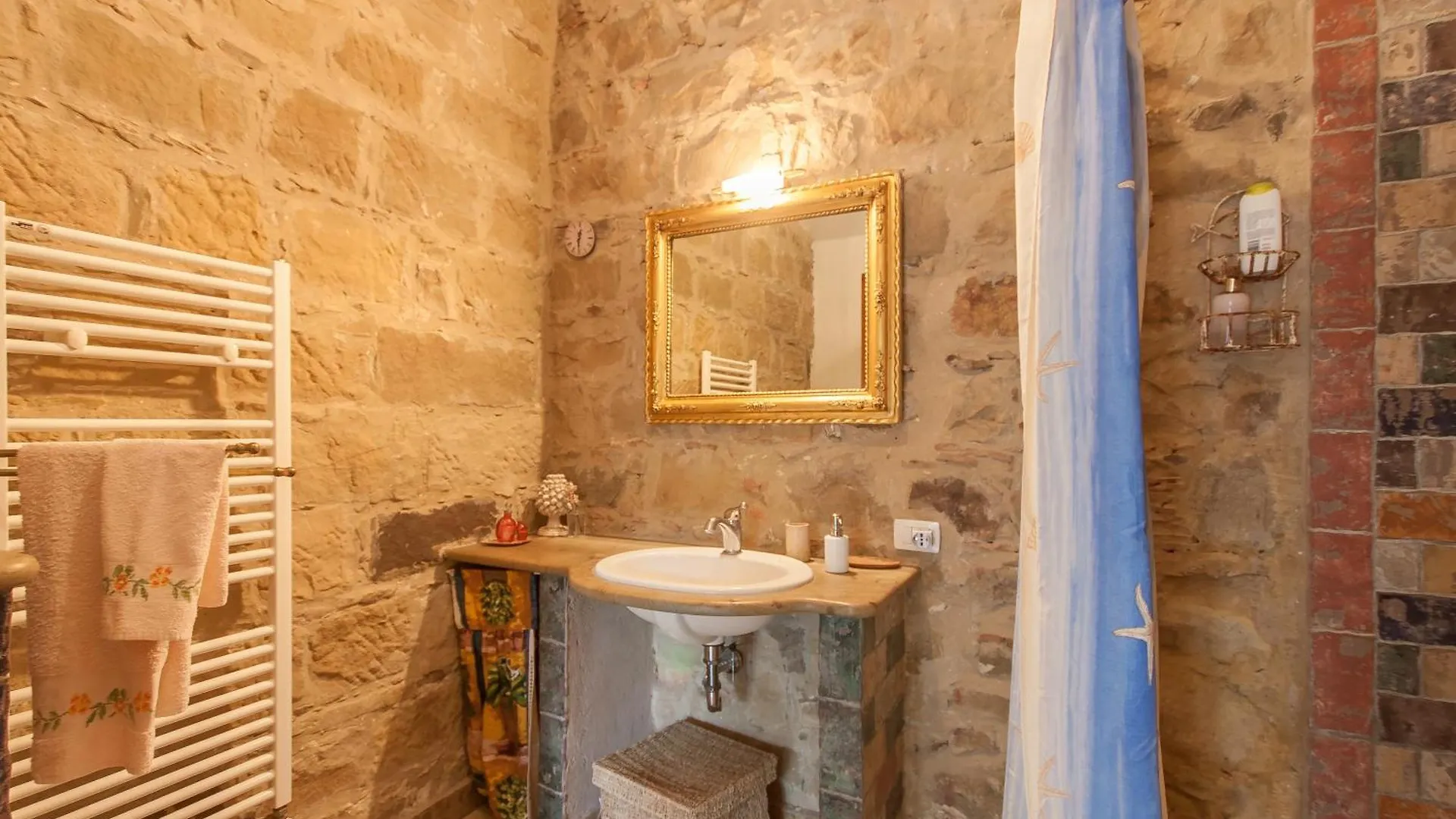 Villa Olmo With Private Pool - Happy Rentals Castel di Lucio