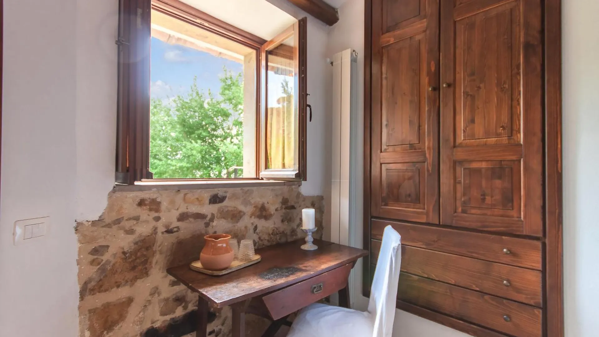 Villa Olmo With Private Pool - Happy Rentals Castel di Lucio