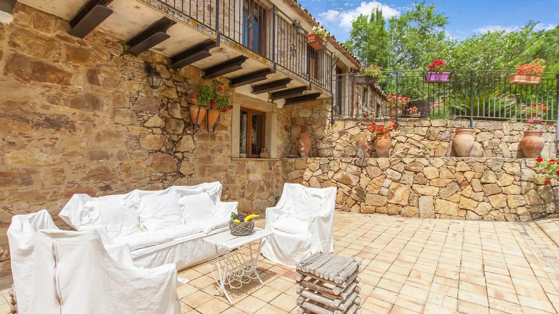 Villa Olmo With Private Pool - Happy Rentals Castel di Lucio