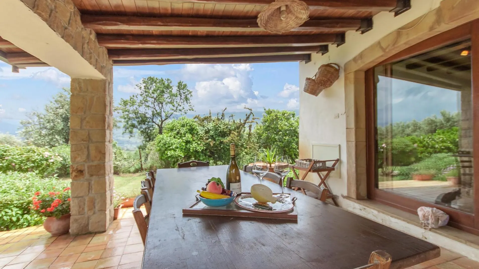 Villa Olmo With Private Pool - Happy Rentals Castel di Lucio Italy